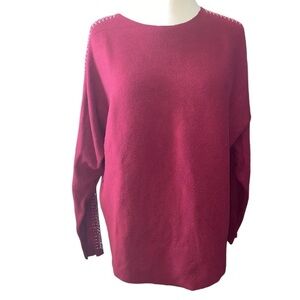 Liv Milano sweater long sleeves w/rhinestone embellishments unfinished hem Sz M